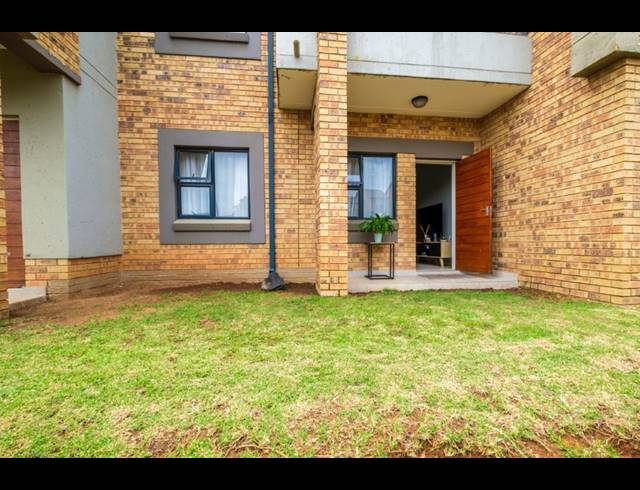 1 BEDROOM TOWNHOUSE FOR SALE IN BERGBRON